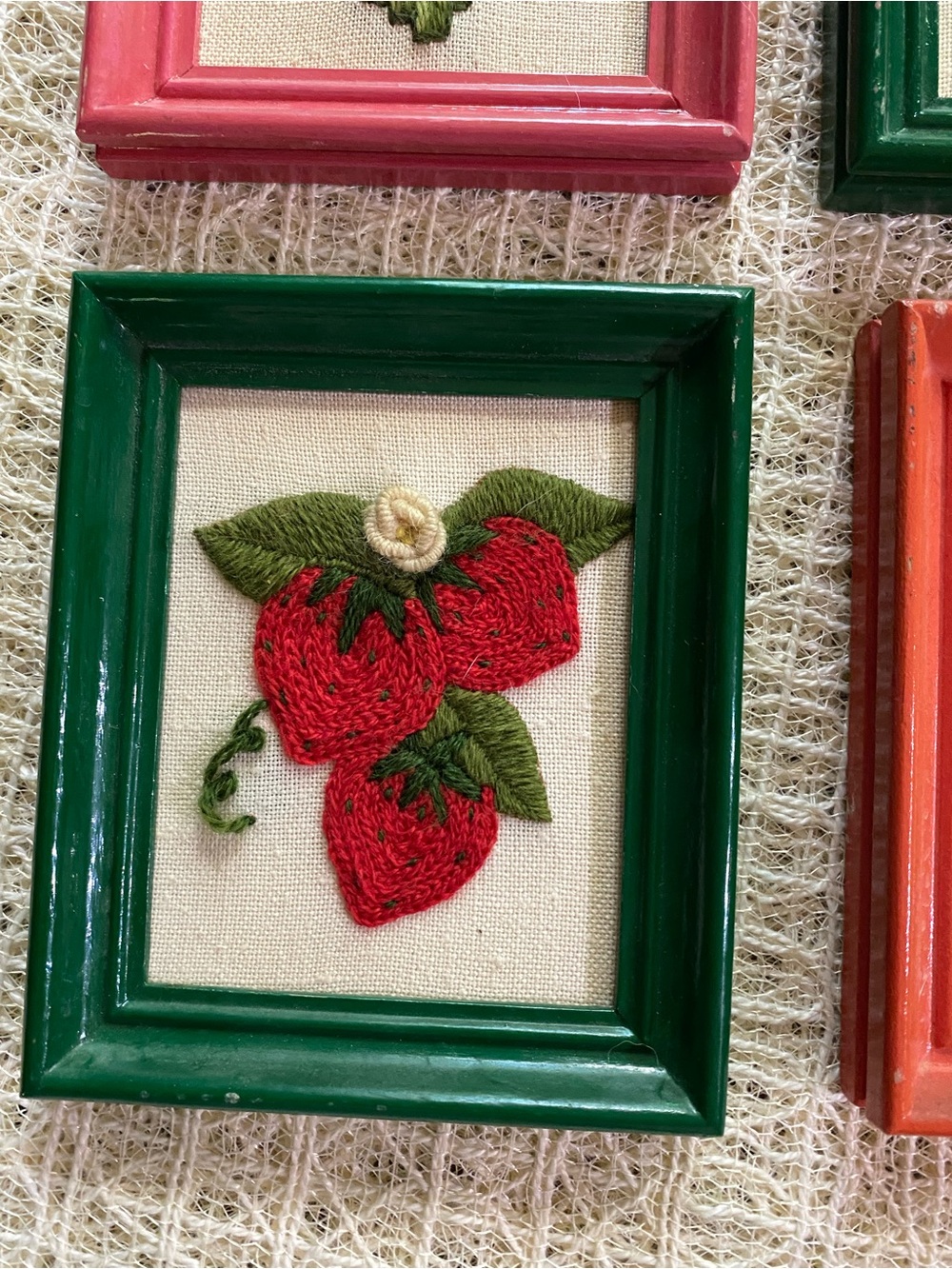 Set of 4 Vintage-Hand Embroidered Vegetable & Fruit Mini Wall Art - - Picture 2 of 6